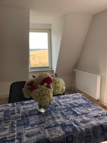 Die Graefin Auf Ruegen - Ferienappartements Parchtitz Bagian luar foto